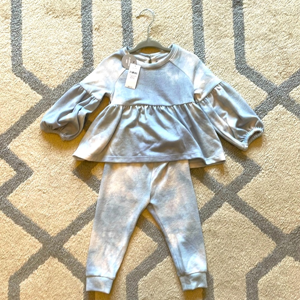 Gap 2 piece set 12-18 months